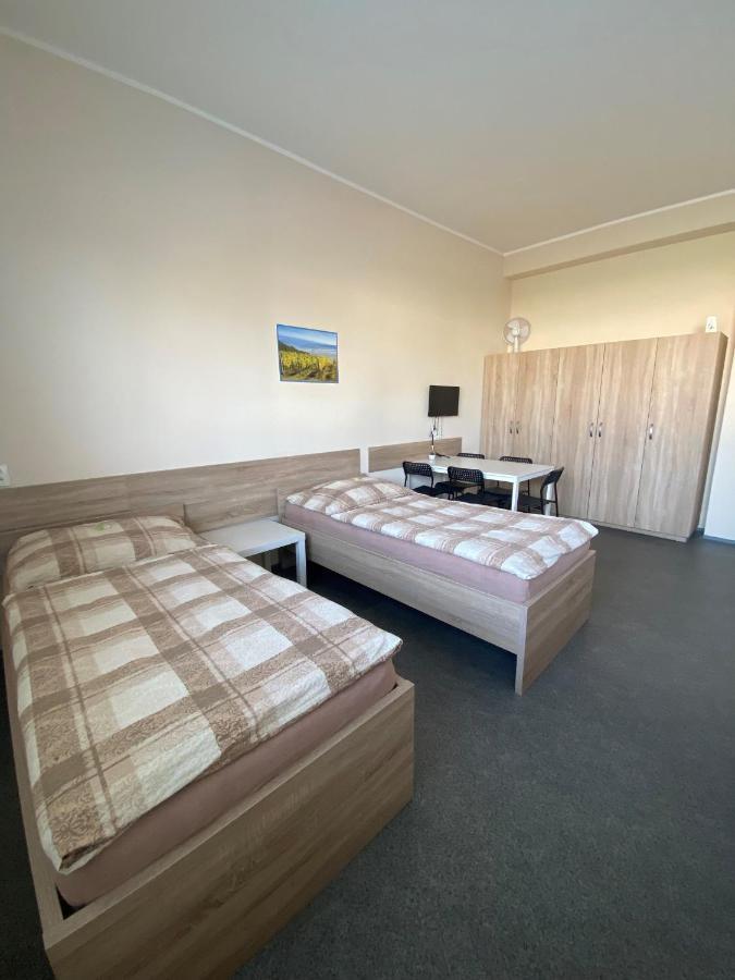 Hostel Hodonín Extérieur photo
